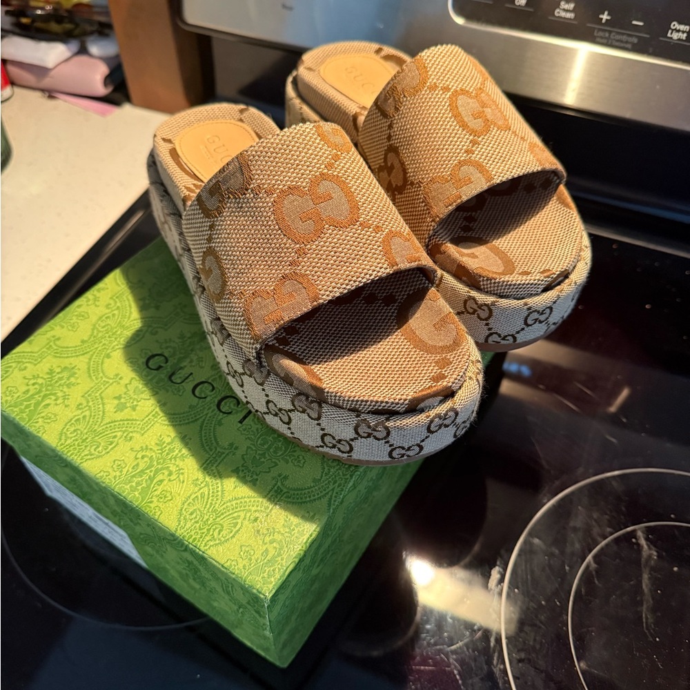 Slides Sandals Tan and Brown GG Logo